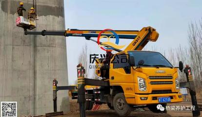 慶興公司高空作業(yè)車施工現(xiàn)場